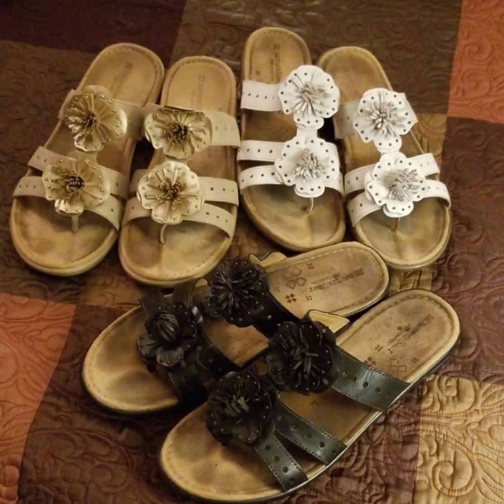 Naturalizer gently worn.Lots of life left.